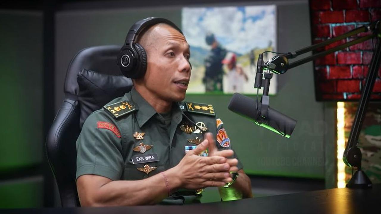 Semua gerakan ini kemudian dikemas dengan menerapkan sisi militer di dalamnya. <br>