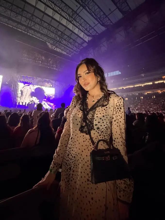 OOTD Shandy Aulia Nonton Konser Bruno Mars di Amerika Serikat. [@shandyaulia]