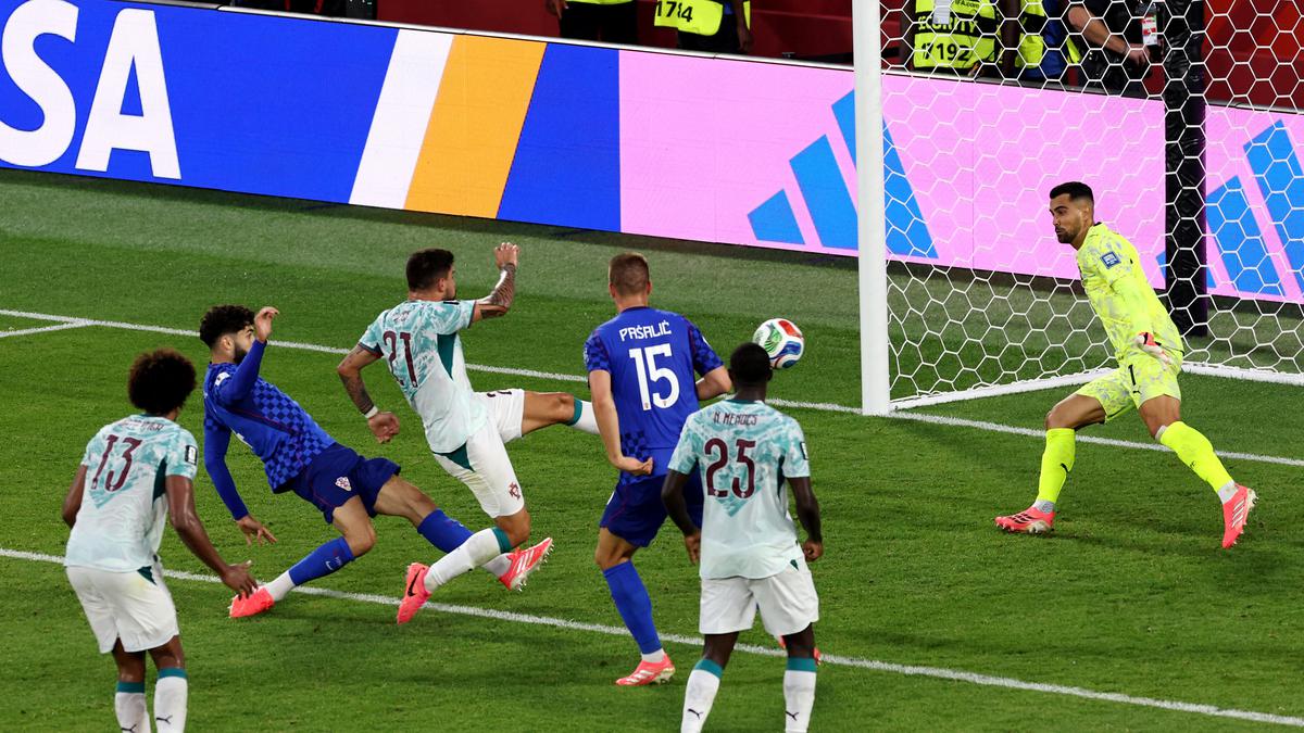 Cristiano Ronaldo Pernah Jadi 'Korban' Chip yang Ditanam di Bola