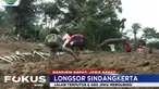 Usai mengevakuasi korban, Badan Penanggulangan Bencana Daerah (BPBD) Bandung selanjutnya akan fokus membersihkan material longsor.