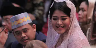 Pesta pernikahan Putri Presiden Joko Widodo alias Jokowi berlanjut. Setelah Kahiyang Ayu dan Bobby Nasution menggelar pesta pernikahan pada 8 November lalu di Solo, kini akan kembali menggelar pesta di Medan. (Foto: Media Center Medan Bobby-Kahiyang)
