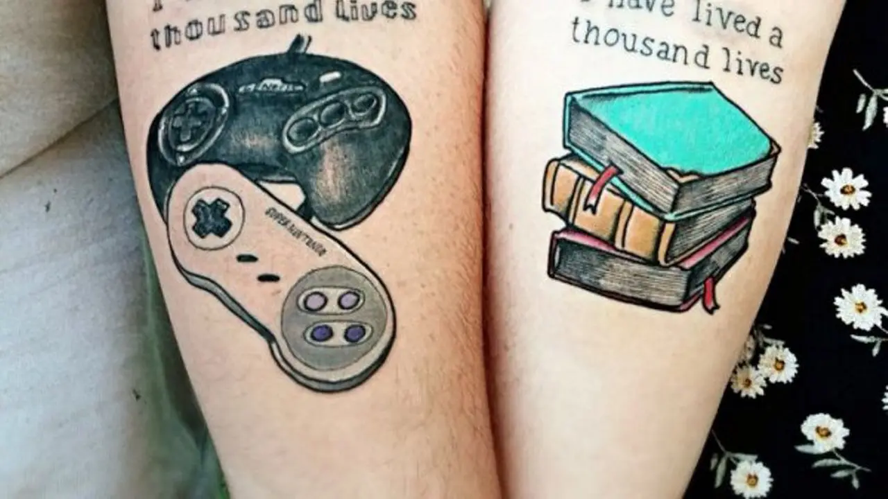 23 Inspirasi Tato untuk Kalian Pasangan Geek