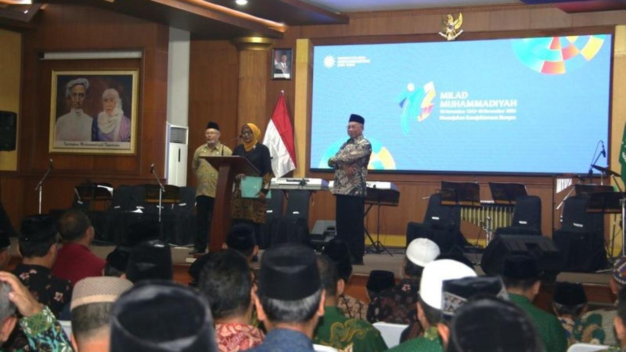 Muhammadiyah Jatim Berikan Penghargaan Pahlawan Pekerja Marsinah, Kakak Almarhumah Bersyukur