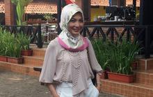 Digerebek bareng Dandim, Arzetty ngaku cuma di teras dan ada suami