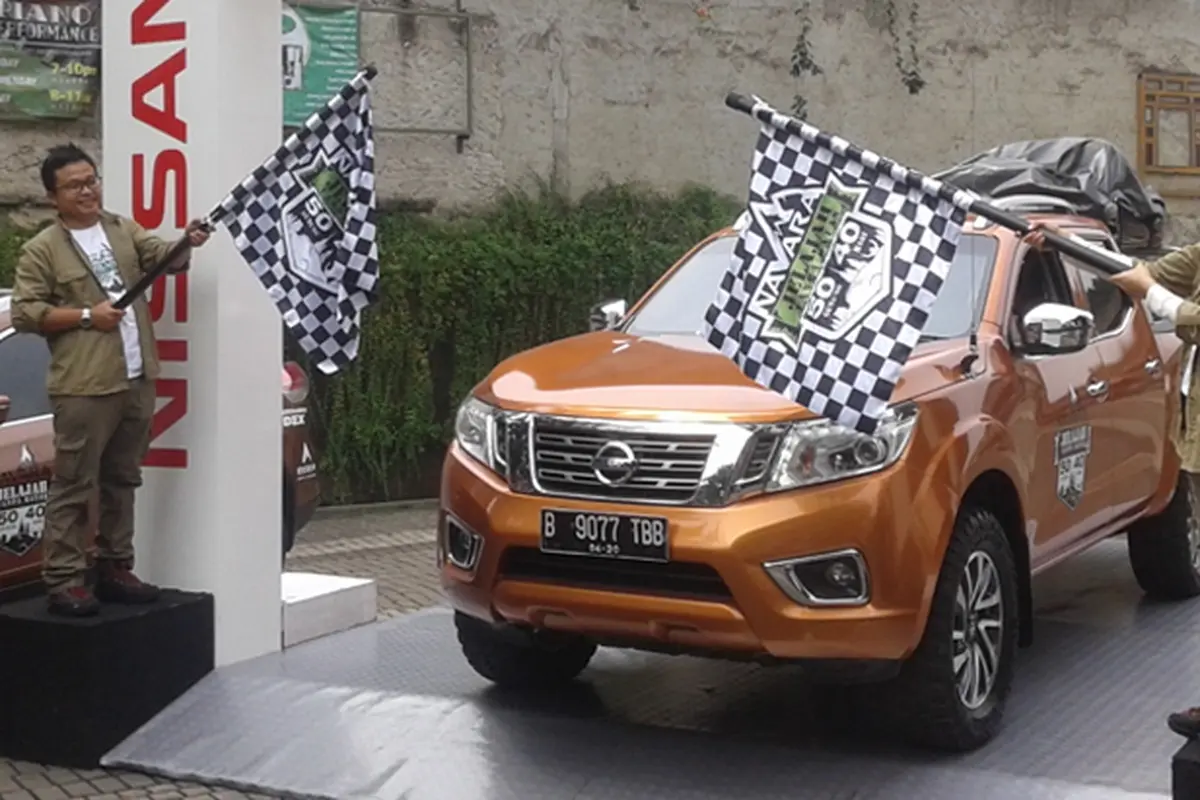 Menguji Ketangguhan Nissan Navara Menaklukan 50 Gunung Indonesia