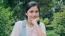 Dengan beragam pose saat berfoto Diandra Agatha selalu dipuji cantik, salah satunya adalah pose topang dagu. Berpose topang dagu sembari pamerkan senyum manisnya, pesona artis dengan nama lengkap Diandra Agatha Astuti ini bikin pangling. Tak sedikit warganet yang sering bubuhkan pujian di kolom komentar unggahan Diandra Agatha. (Liputan6.com/IG/@diandraagatha)
