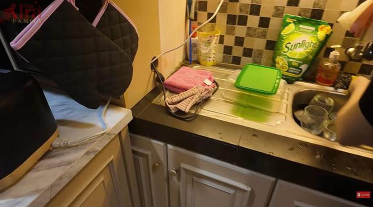 6 Potret Dapur Rumah Sederhana Lady Rara dan Aladull, Fungsional dengan Detail Menarik