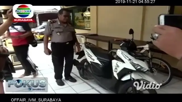 VIDEO: Bercerai, Pria di Probolinggo Teror Mantan Istrinya dengan Petasan