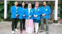 Lima mahasiswa ITS Surabaya mendapatkan medali emas dari Korea Selatan (Foto: Dok ITS)