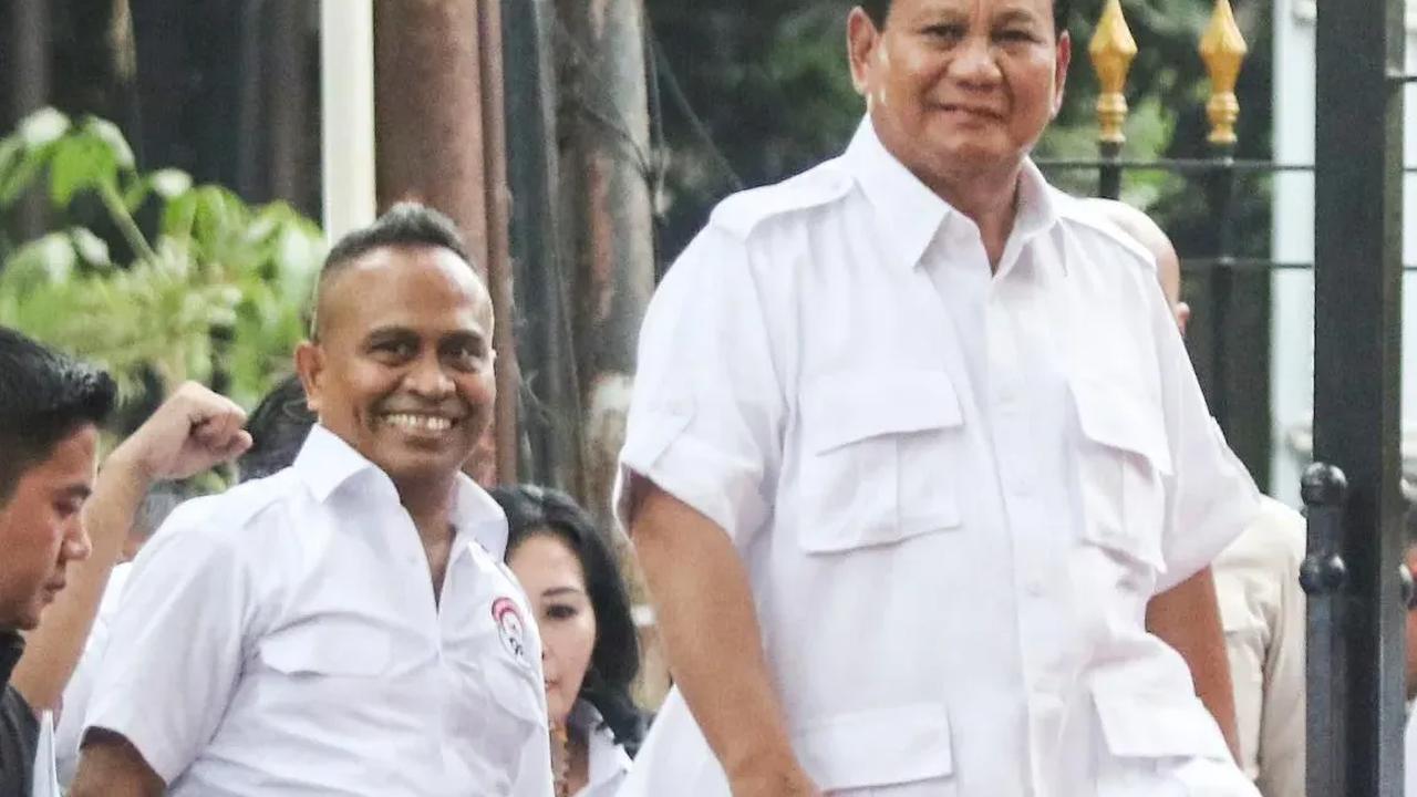 FOTO: Senyum Prabowo Subianto Mendapat Dukungan Aktivis 98 dan Kabar Mengejutkan Terkait Pasangan Capres 2024