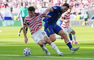 Amerika Serikat Singkirkan Bosnia 2-0