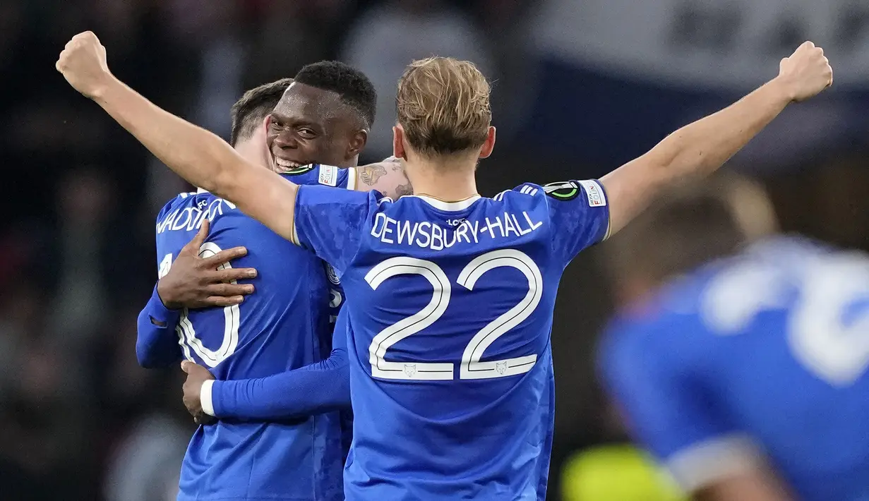 Sementara itu, wakil Liga Inggris lainnya yang berhasil lolos ke babak semifinal kompetisi paling bergensi Eropa adalah Leicester City. The Foxes berhasil menang 2-1 atas PSV di babak perempat final Europa Conference League (Kompetisi kasta ketiga teratas di Eropa). (AFP/ANP/Olaf Kraak)