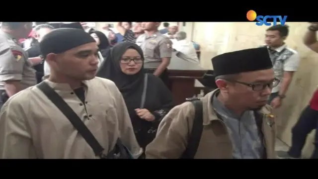 Sukmawati Soekarnoputri telah meminta maaf terkait puisinya yang dinilai melecehkan Islam. Forum Umat Islam Bersatu (FUIB) laporkan Sukmawati ke Bareskrim Mabes Polri.