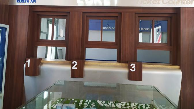Terlihat lebih modern, penampakan terbaru loket antrian tiket di Stasiun Kereta Api Garut Kota, Jawa Barat. (Liputan6.com/Jayadi Supriadin)