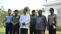 Prescon Jokowi  (Liputan6.com/Herman Zakharia)