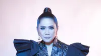Usai Lagu Aku Makin Cinta, Loka Prawiro Kembali Kolaborasi dengan Vina Panduwinata