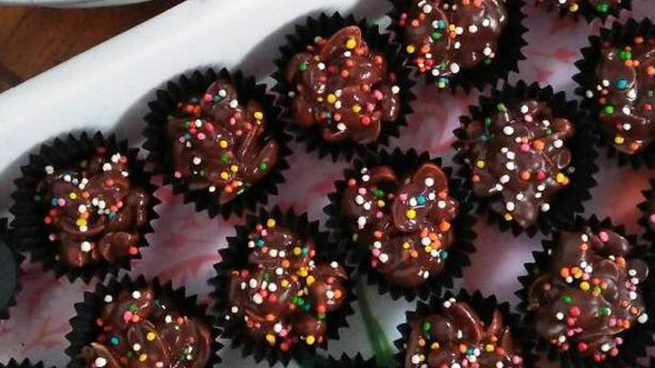 Kue Kacang Cokelat