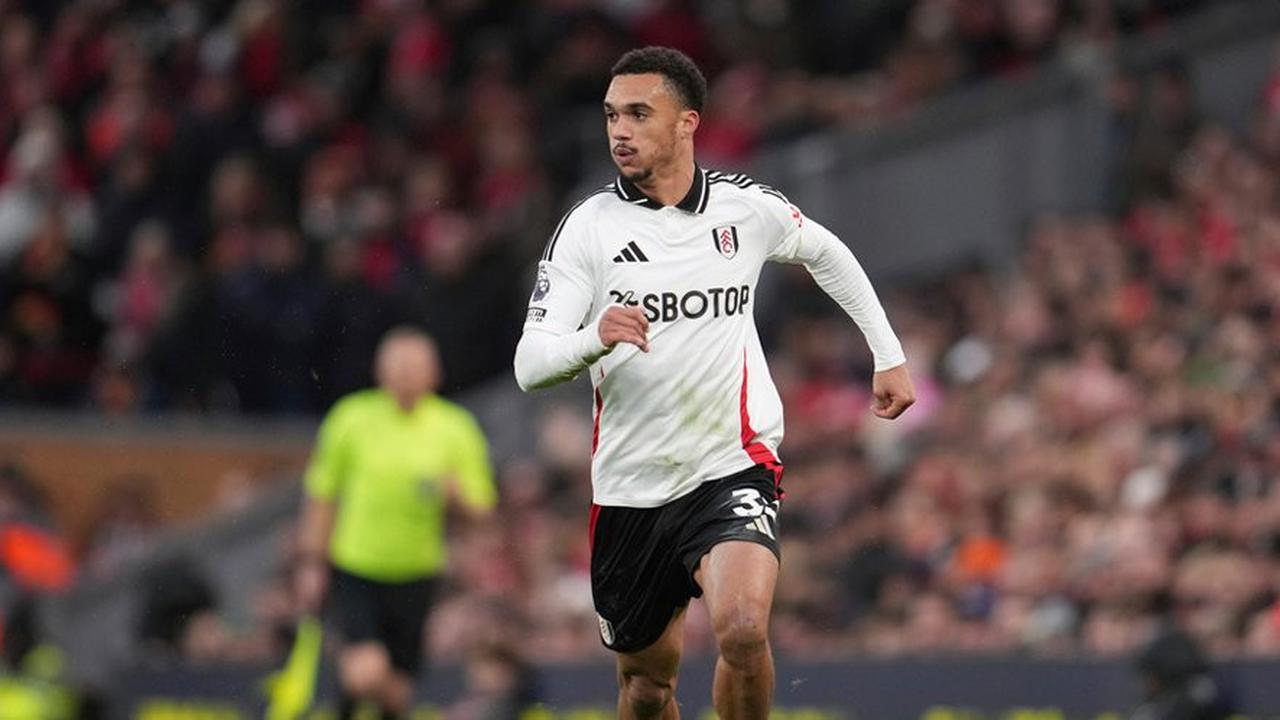 Liverpool Tingkatkan Upaya Untuk Angkut Bek Bournemouth Ini