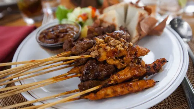 Sate Susu Khas Bali, Hanya Ada di Bulan Ramadan