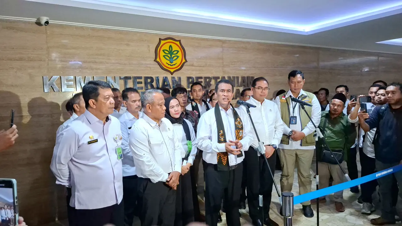 Mentan Amran Pangkas Anggaran Rapat-Hadiah Rp 3,7 Triliun Buat Bantu Petani hingga Peternak