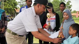 Citizen6, Tulangbawang Barat: Acara mewarnai tersebut berlangsung di Lapangan Merdeka Panaragan Jaya. Sabtu (4/2). (Pengirim: Humas TBB)