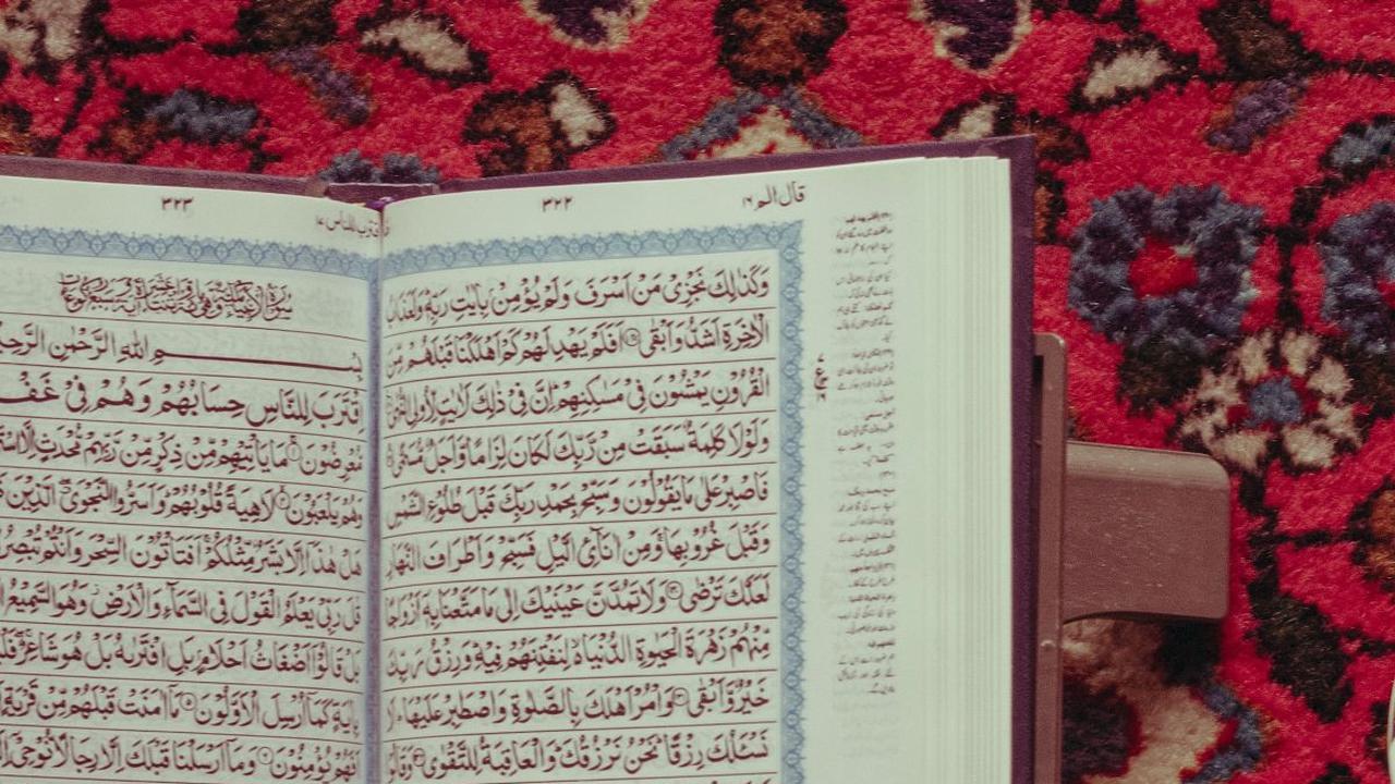 <b>Pengertian Tahlil</b>