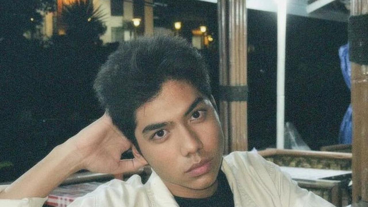 Darren Rafid Khairan merupakan bintang sinetron kelahiran 25 September 2007. Kini ia berusia 16 tahun.