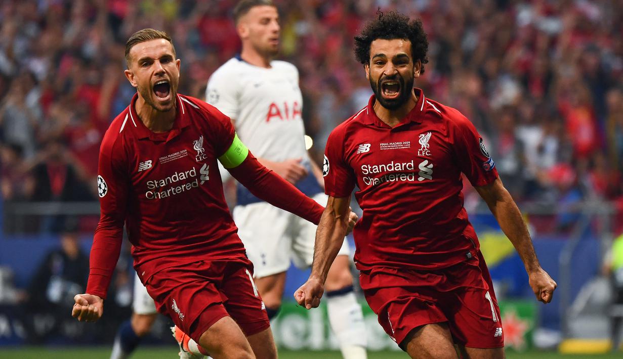 Mohamed Salah. Striker Mesir kelahiran 15 Juni 1992 ini ada di urutan ke-3 dengan mencetak 30 gol untuk 5 klub, Real Madrid, Mallorca, Barcelona, Inter Milan dan Chelsea. Bersama Liverpool meraih 1 trofi Liga Champions musim 2018/19. Kini masih aktif bermain membela Liverpool. (AFP/Gabriel Bouys)