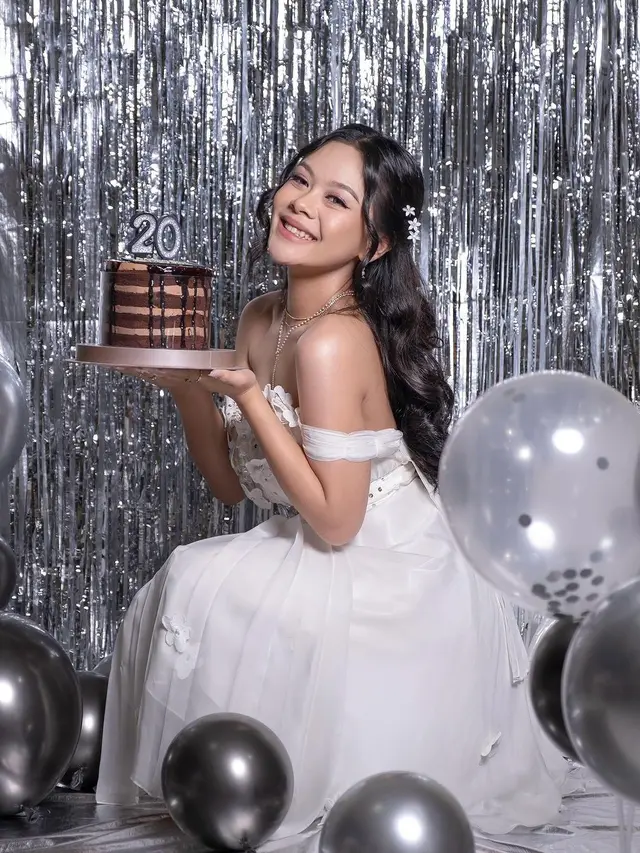 Melly Lee Ultah ke-20