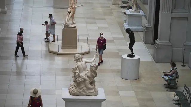 FOTO: Metropolitan Museum of Art Fifth Avenue Kembali Dibuka