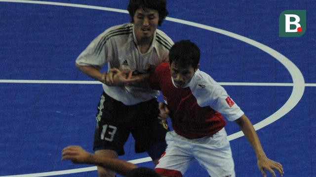 Kensuke Takahashi dan Robby Hartono - Piala Asia Futsal 2005