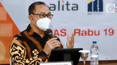 Direktur Utama PT Alita Praya Mitra Teguh Prasetya memberi sambutan pada kerjasama kolaborasi industri dengan institusi pendidikan ITENAS Bandung dan ARS University dalam rangka program magang Kampus Merdeka, di Bandung, Rabu (19/1/2022). (Liputan6.com/HO/Alwi)