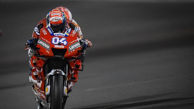Pembalap Ducati, Andrea Dovizioso, saat menjuarai MotoGP Qatar di Sirkuit Losail, Minggu (10/3/2019). (Twitter/MotoGP)