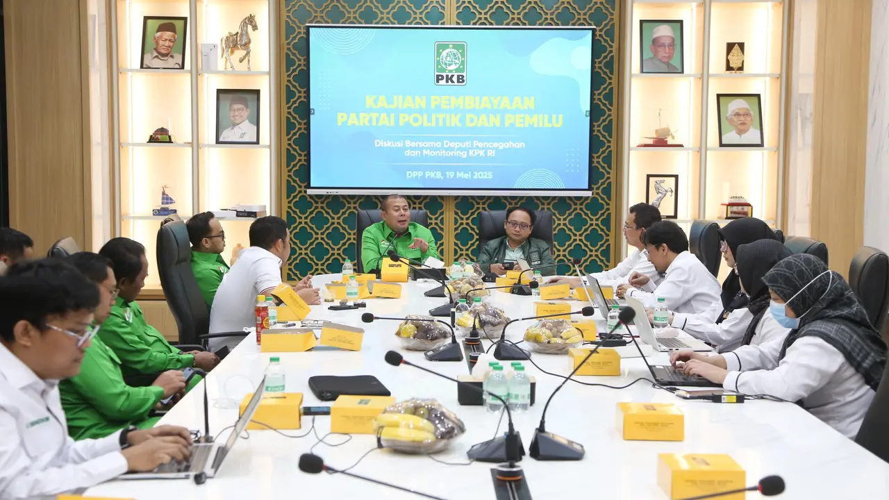 KPK menyambangi Kantor DPP PKB di Jalan Raden Saleh, Jakarta, Senin (19/5/2025).