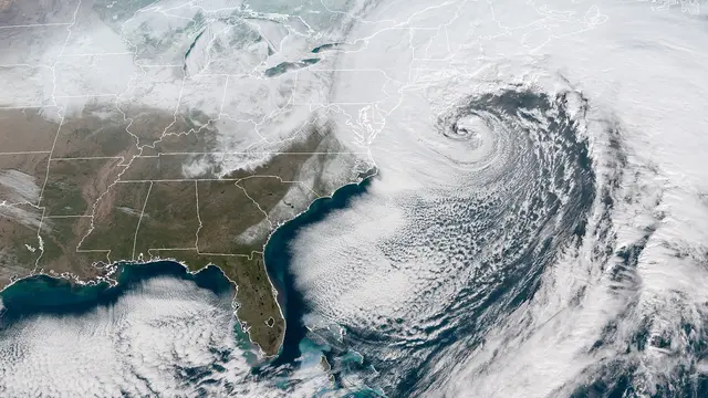 Bom Siklon di kawasan Amerika Utara (sumber: NOAA)
