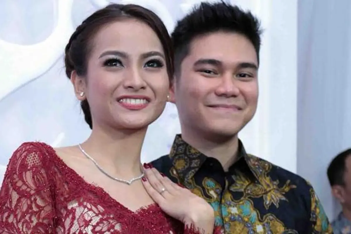 5 Cara LDR-mu Langgeng Sampai Nikah Seperti Acha Septriasa