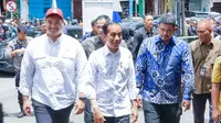 Presiden Joko Widodo meninjau Pasar Sukaramai, Jalan Arief Rahman Hakim, Medan, Sabtu (19/8/2023). (Foto: Istimewa)