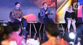 Content Creator Den Dimas, Bupati Trenggalek Mochamad Nur Arifin, dan Executive Vice President Pengembangan Produk Niaga PT PLN (Persero) Ririn Rachmawardini saat diskusi dalam acara Cita dan Cipta Liputan6.com x Fimela di Shangri-La Hotel, Jakarta,  Rabu (31/7/2024). (Liputan6.com/Angga Yuniar)