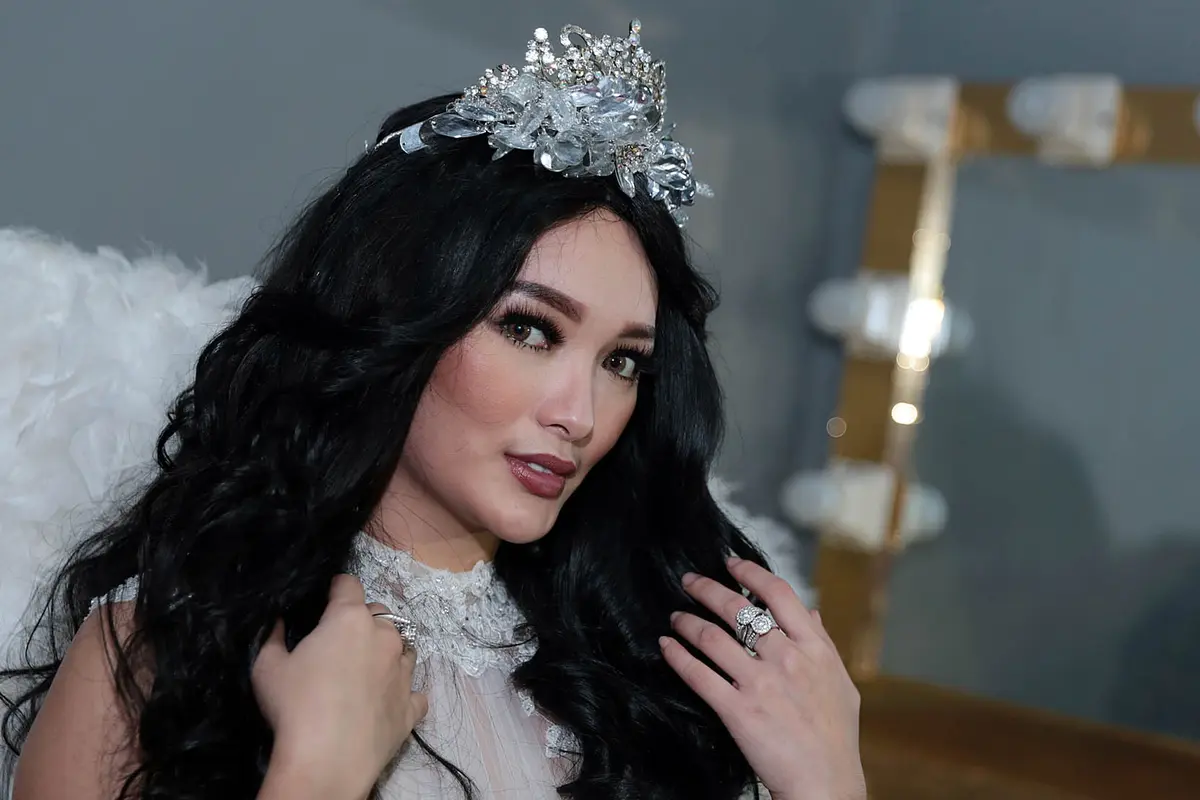 [Bintang] Zaskia Gotik