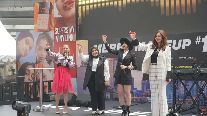 Studi: Masyarakat Indonesia Dengarkan Musik dan Gunakan Makeup untuk Aktualisasi Diri