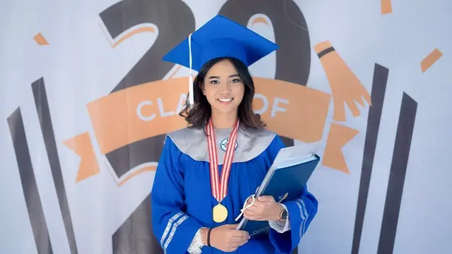 Charlotte Ramadhan. (Foto: Darwis Triadi dari Instagram @charlotteramadhan)