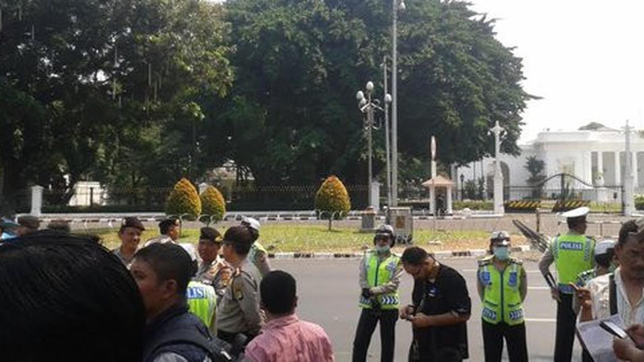 Buruh demo Istana, ratusan Brimob berjaga di lokasi