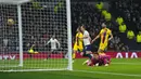 Pemain Tottenham Hotspur Harry Kane (ketiga kanan) berlari setelah mencetak gol ke gawang Crystal Palace pada pertandingan sepak bola Liga Inggris di White Hart Lane, London, Inggris, Minggu (26/12/2021). Tottenham Hotspur menang 3-0. (AP Photo/Alastair Grant)