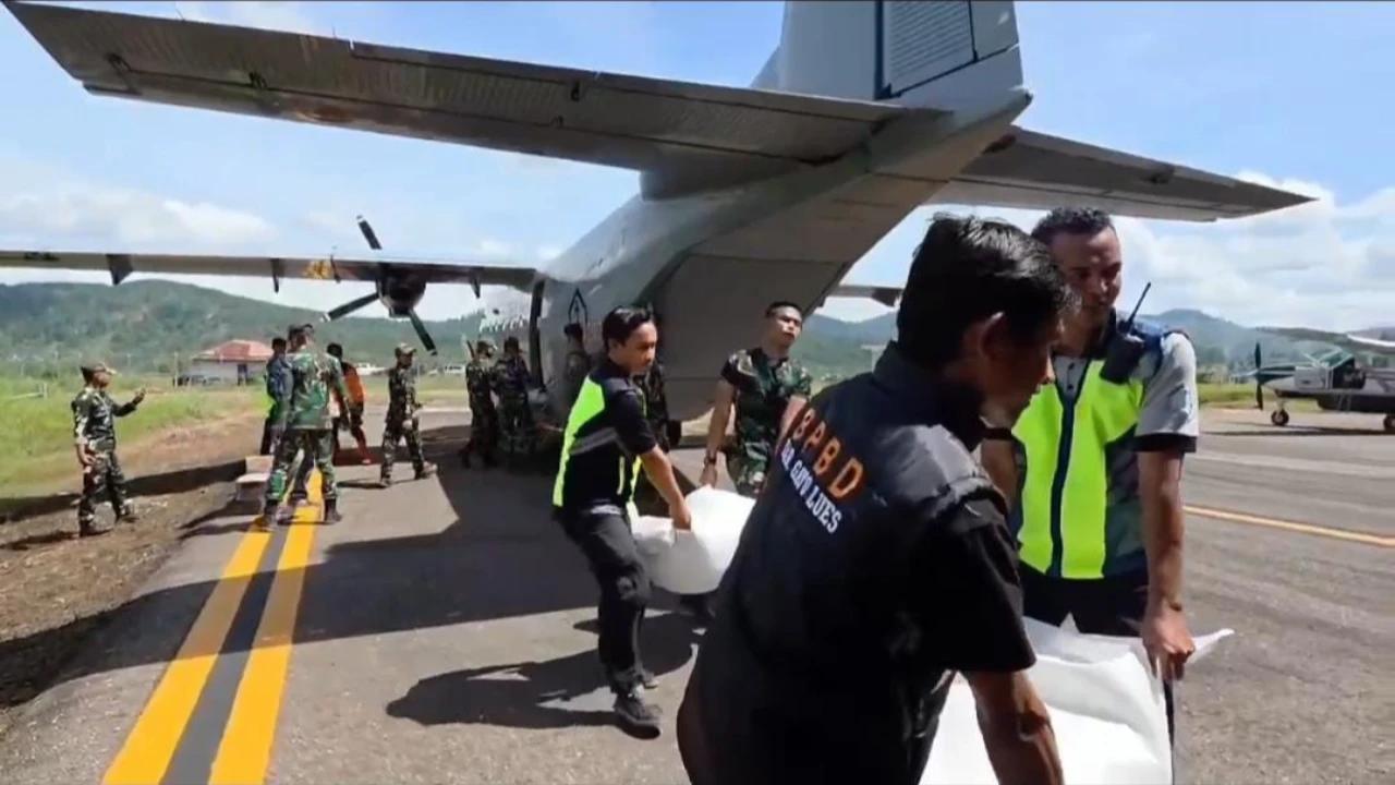 FOTO: TNI Angkatan Laut Salurkan Bantuan Logistik ke Gayo Lues Aceh