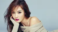 Jessica Jung menyebutkan dirinya sangat senang bisa bertarung dengan mantan rekannya di Girls Generation, Tiffany Hwang.