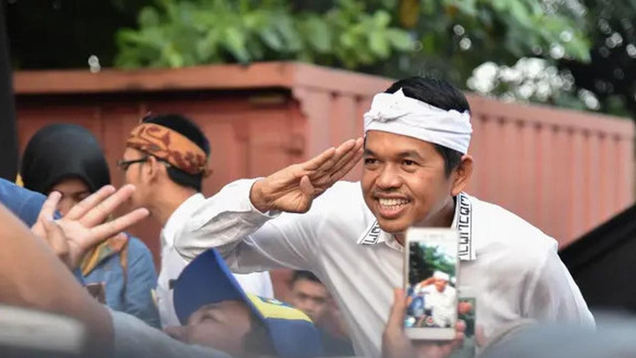 Dicap Pencitraan, Begini Komentar Ustadz Khalid Basalamah dan Buya Yahya soal Dedi Mulyadi 'Gubernur Konten'