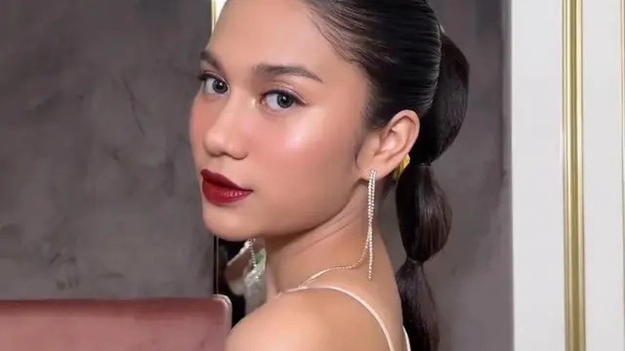 7 Potret Azizah Salsha Kenakan Gaun Sequin Tanpa Lengan, Tampil Bold dan Glamor