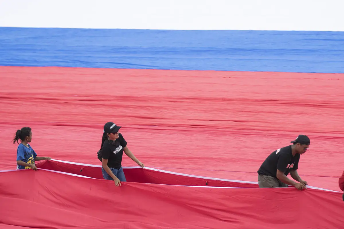 Bendera Raksasa