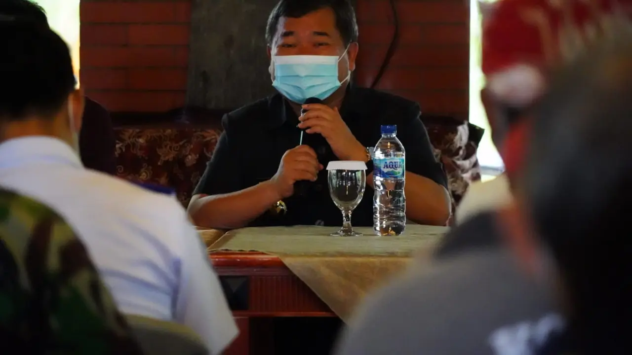 Selain mampu memotivasi pebalap sepeda lokal untuk naik kelas, kejurnas itu ujar Rudy diharapkan mampu menggairahkan ekonomi masyarakat di tengah perlambatan ekonomi saat ini.