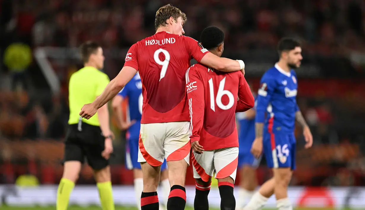 Manchester United sukses melaju ke final Liga Europa 2024/2025 usai mengandaskan Athletic Bilbao dengan skor 4-1 (agregat 7-1). (Oli SCARFF/AFP)
